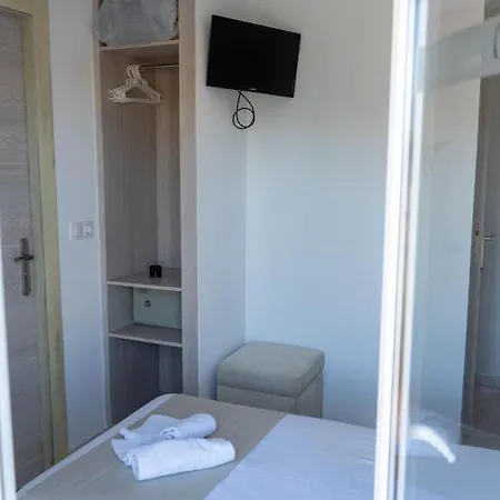 Coral House & Food (adults Only) Otel